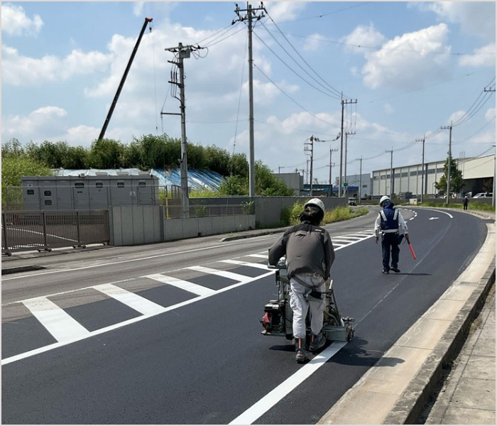 区画線施工